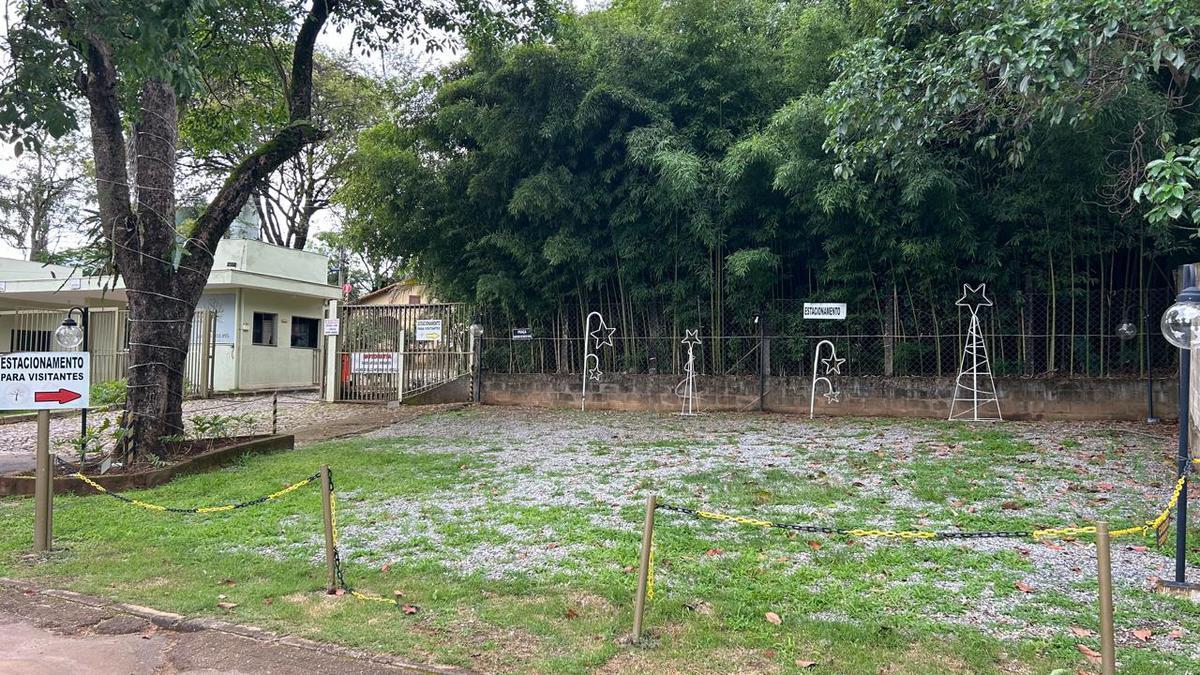 Lote, Jardim Encantado, 0 Quarto, 0 Vaga