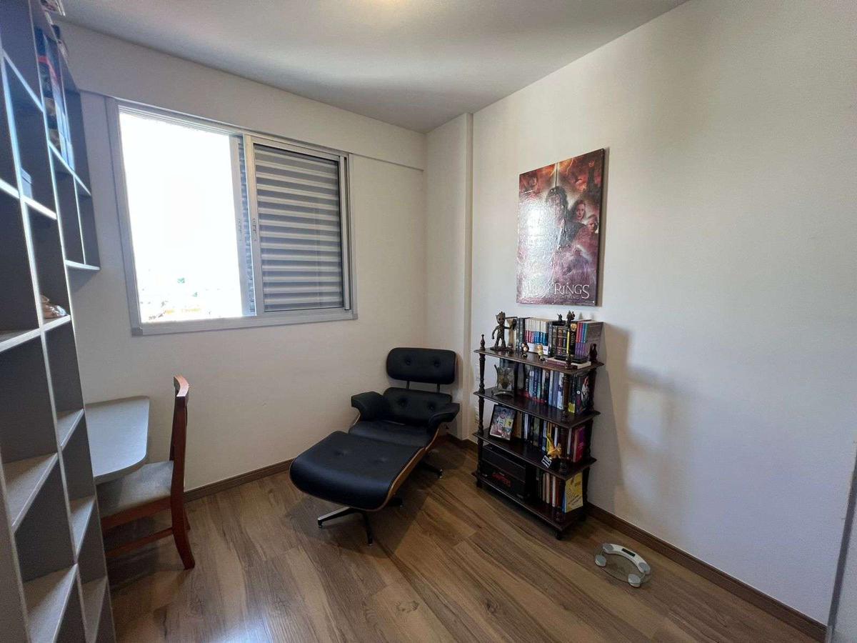 Apartamento, Sagrada Família, 3 Quartos, 2 Vagas, 1 Suíte