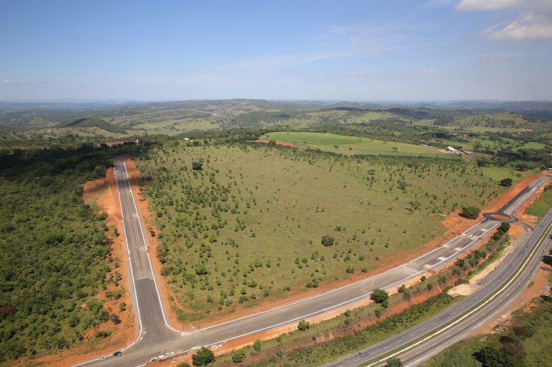 Lote, Universitário, 0 Quarto, 0 Vaga