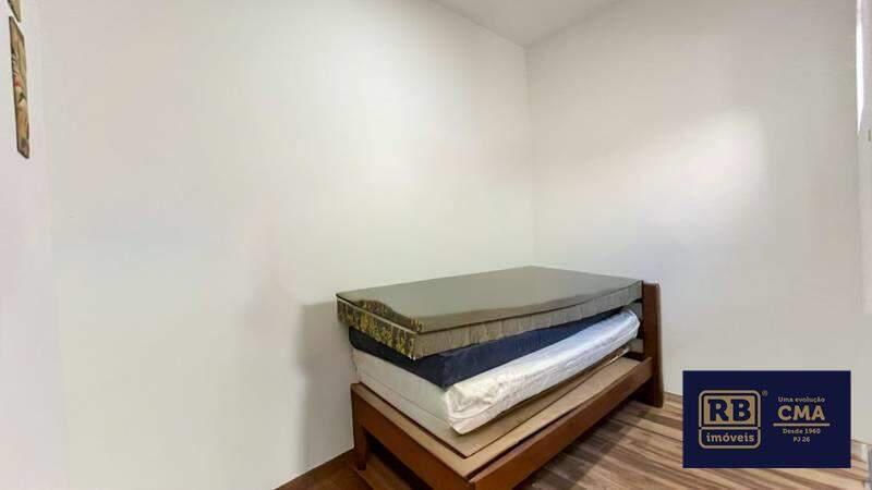 Apartamento, Floresta, 6 Quartos, 0 Vaga, 1 Suíte