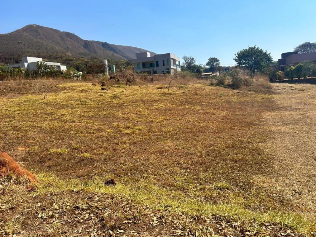 Lote, Serra dos Bandeirantes, 0 Quarto, 0 Vaga