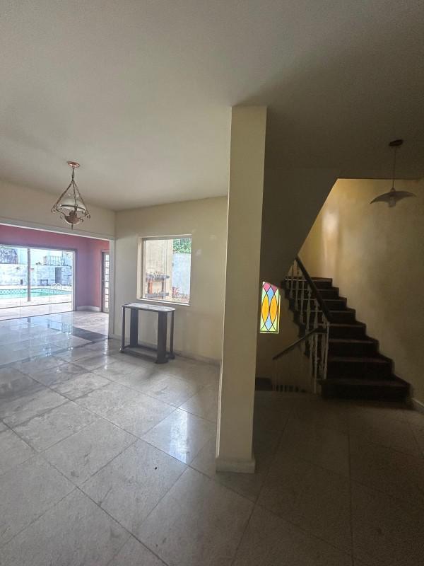 Casa, Braúnas, 4 Quartos, 5 Vagas, 2 Suítes