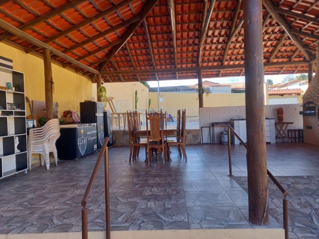 Casa, Dumaville, 3 Quartos, 10 Vagas, 1 Suíte