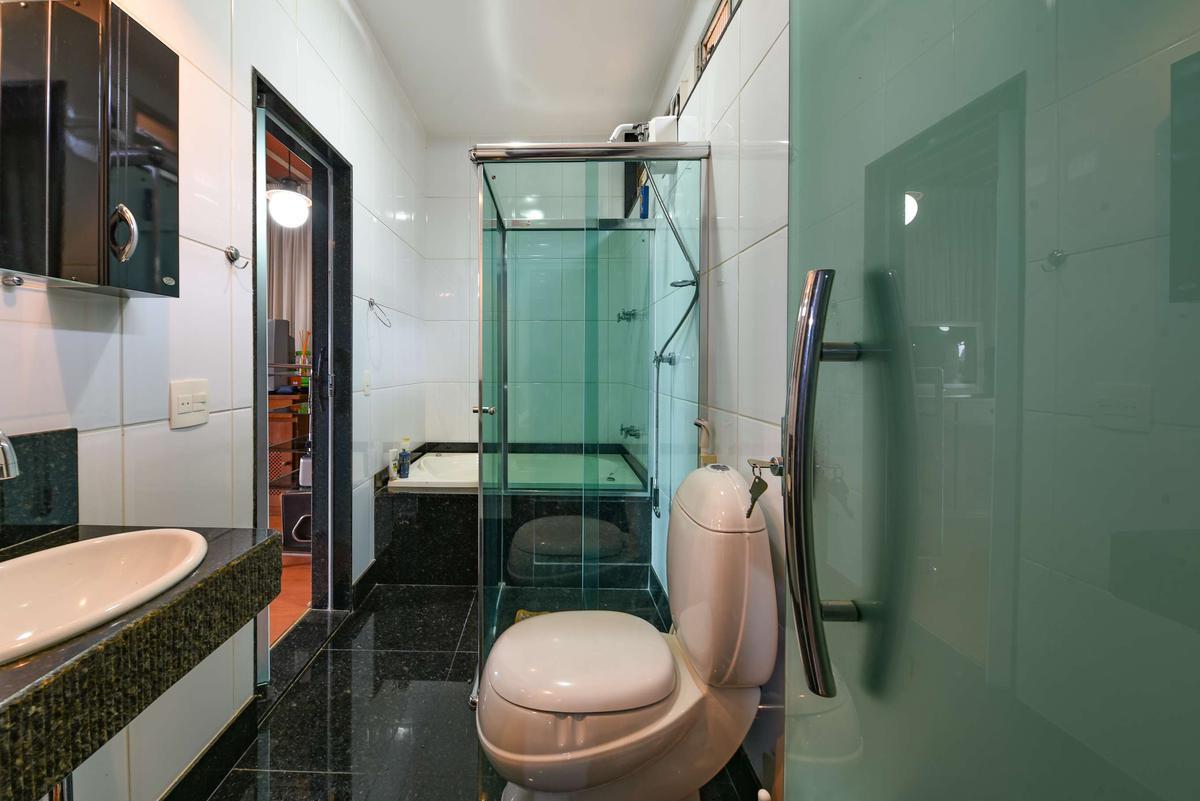 Casa, Santa Lúcia, 5 Quartos, 4 Vagas, 3 Suítes
