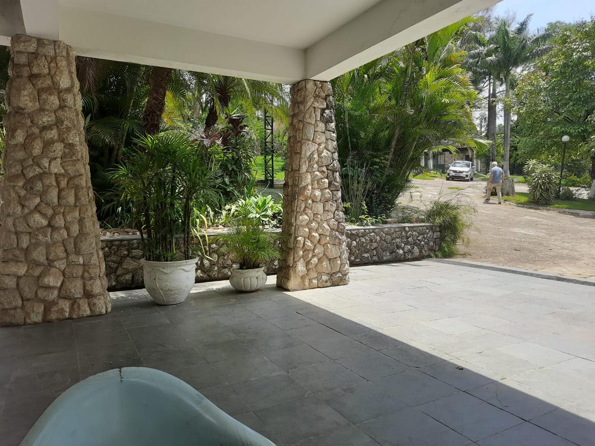 Casa, Braúnas, 6 Quartos, 20 Vagas, 4 Suítes