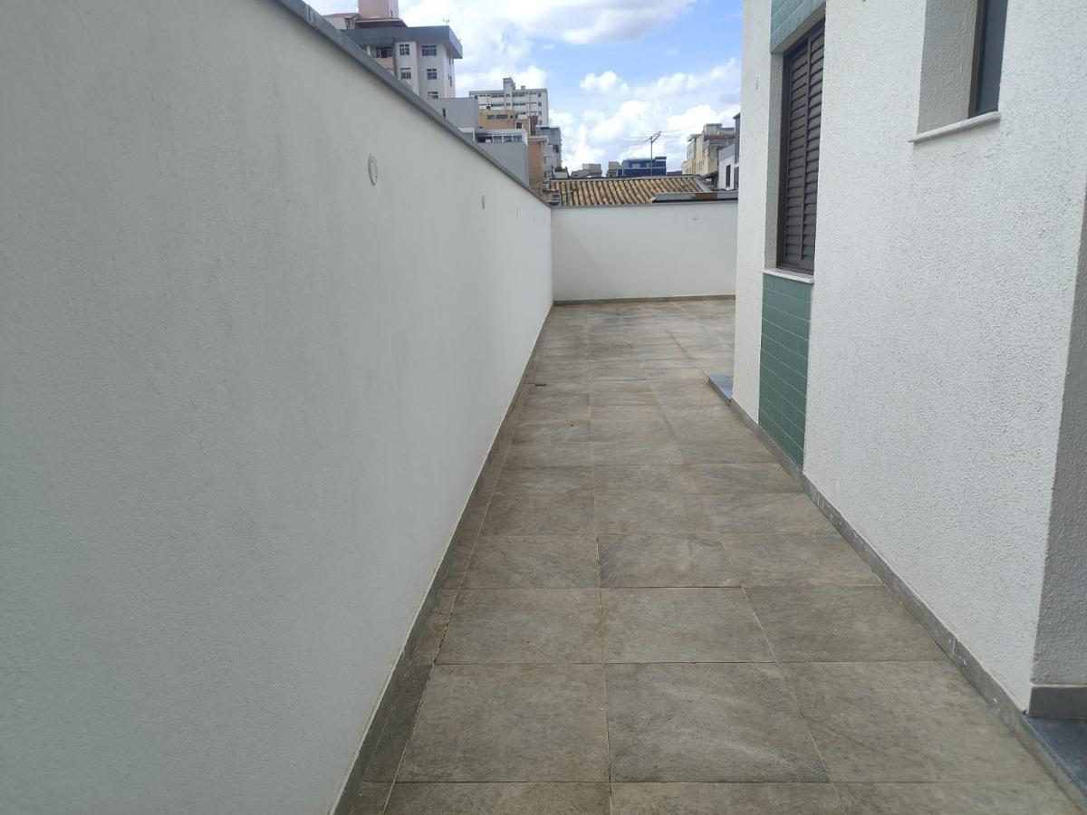 Apartamento, Sagrada Família, 2 Quartos, 2 Vagas, 1 Suíte