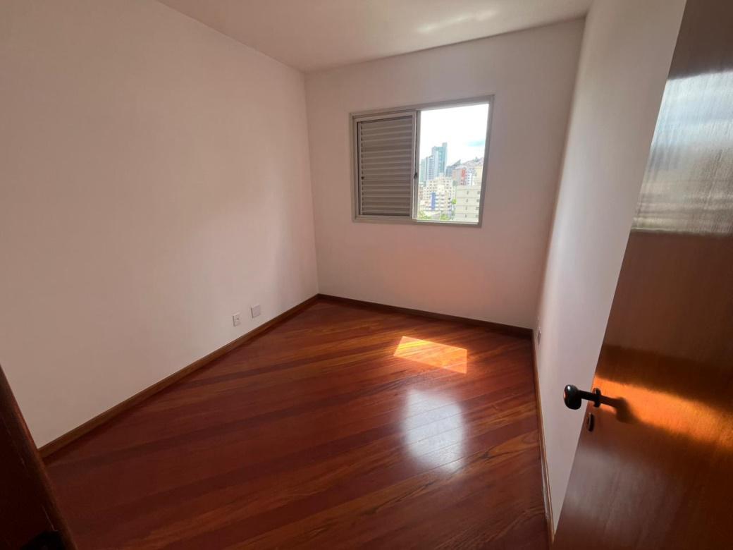 Apartamento, Funcionários, 3 Quartos, 2 Vagas, 1 Suíte