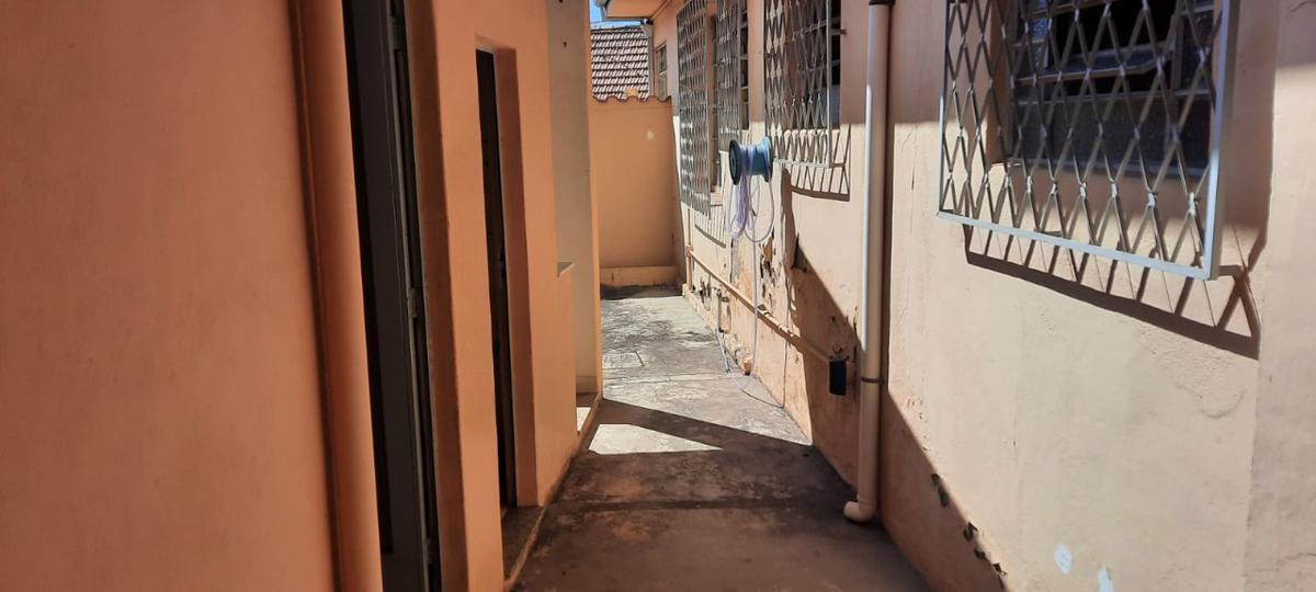 Casa Comercial, Floresta, 2 Quartos, 2 Vagas