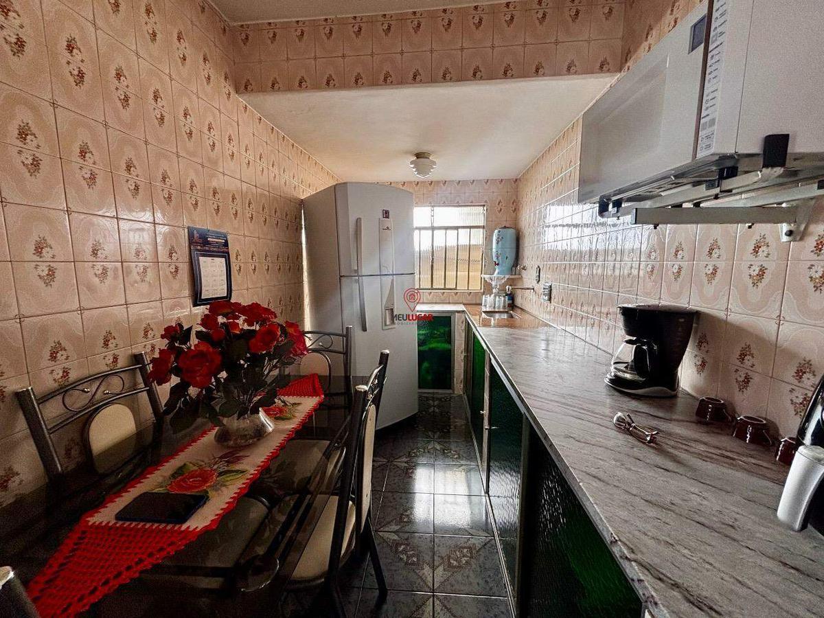 Casa, Lindéia, 6 Quartos, 3 Vagas