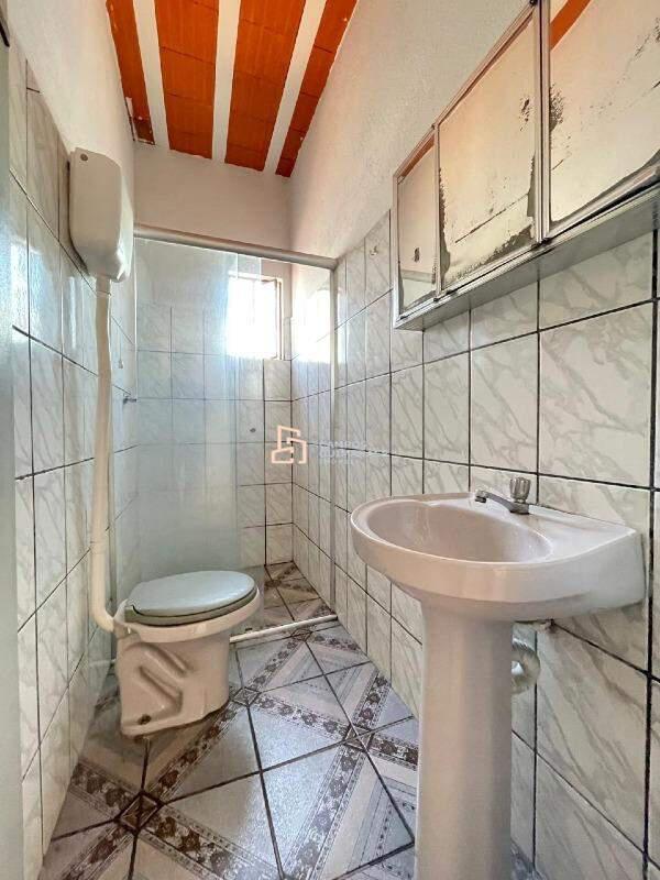 Casa, Ressaca, 2 Quartos, 1 Vaga