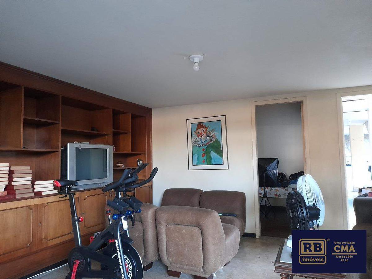 Casa, Cidade Jardim, 5 Quartos, 8 Vagas, 2 Suítes