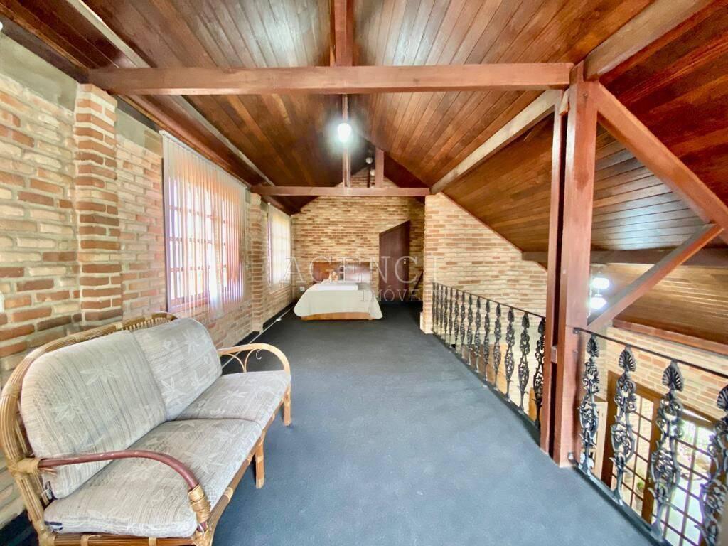 Casa, Bandeirantes (pampulha), 4 Quartos, 0 Vaga, 1 Suíte