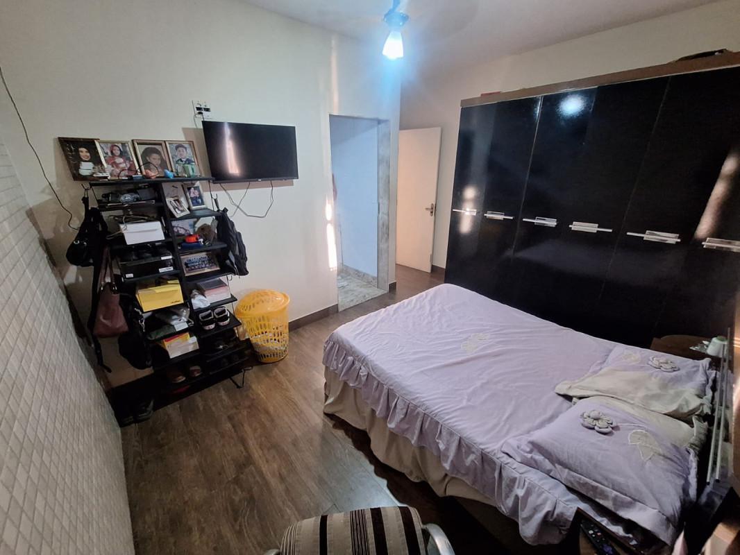 Casa, Sevilha (2 Seção), 3 Quartos, 2 Vagas, 1 Suíte