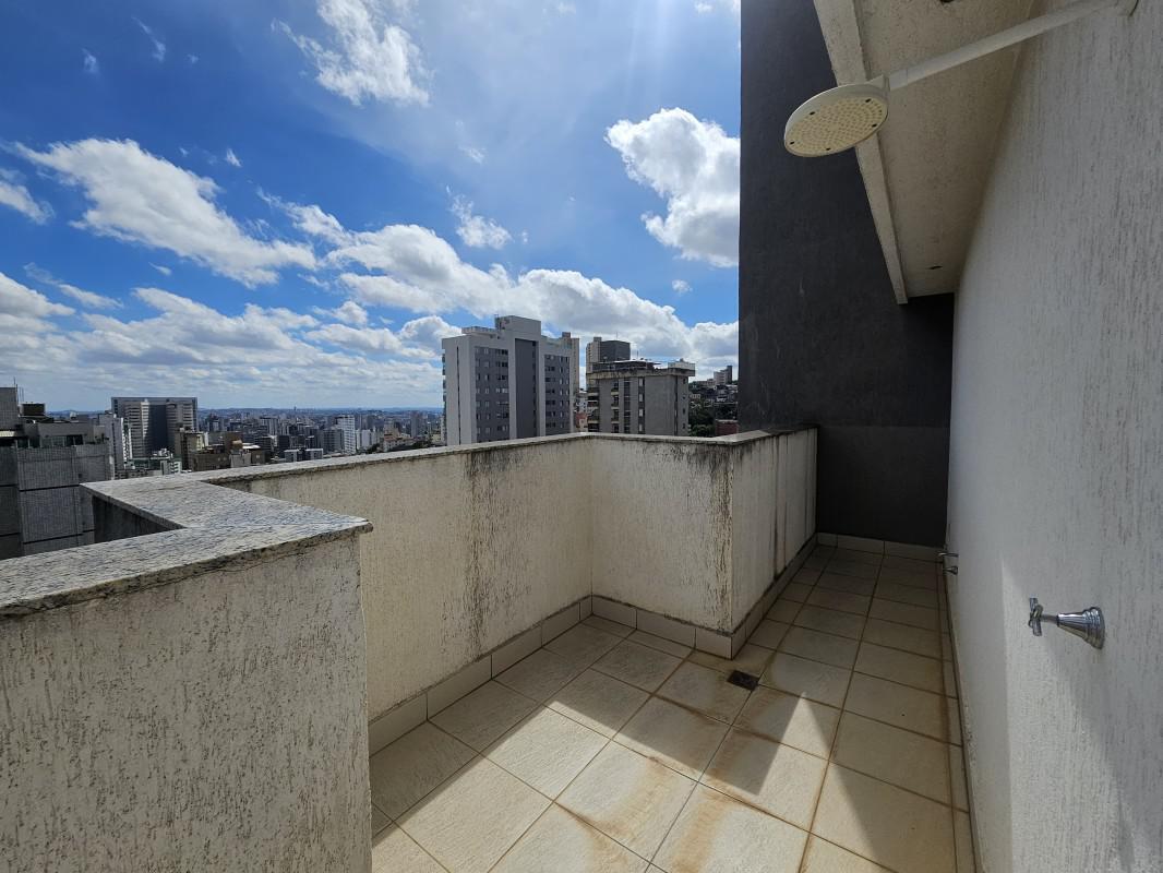 Cobertura, Serra, 2 Quartos, 3 Vagas, 1 Suíte