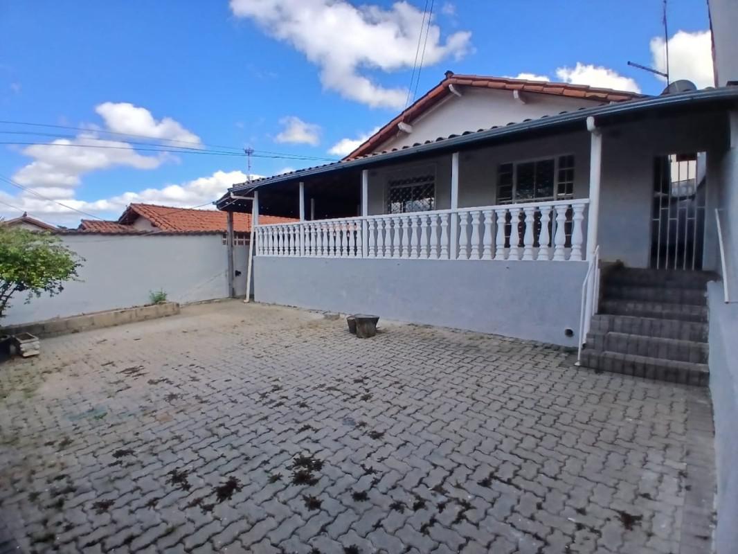 Casa, Alípio de Melo, 3 Quartos, 3 Vagas, 1 Suíte