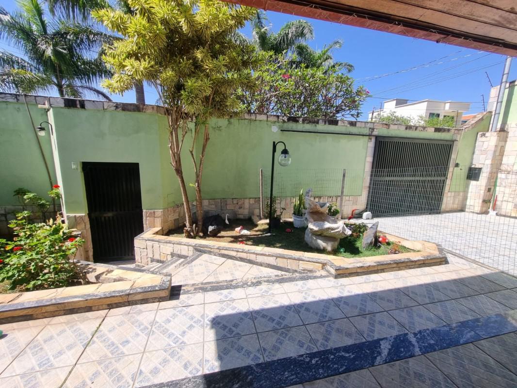 Casa, Colonial, 3 Quartos, 4 Vagas, 1 Suíte