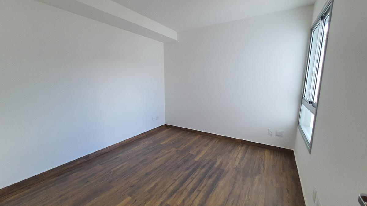 Casa, Centro, 3 Quartos, 2 Vagas, 1 Suíte