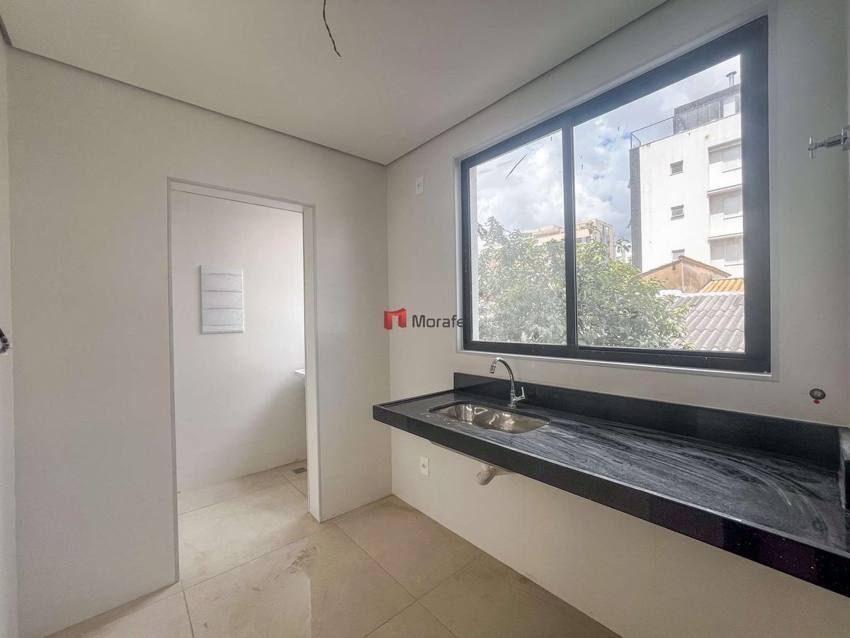 Apartamento, Floresta, 2 Quartos, 2 Vagas, 2 Suítes
