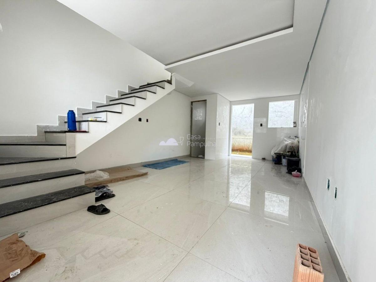 Casa, Piratininga (venda Nova), 2 Quartos, 1 Vaga, 2 Suítes