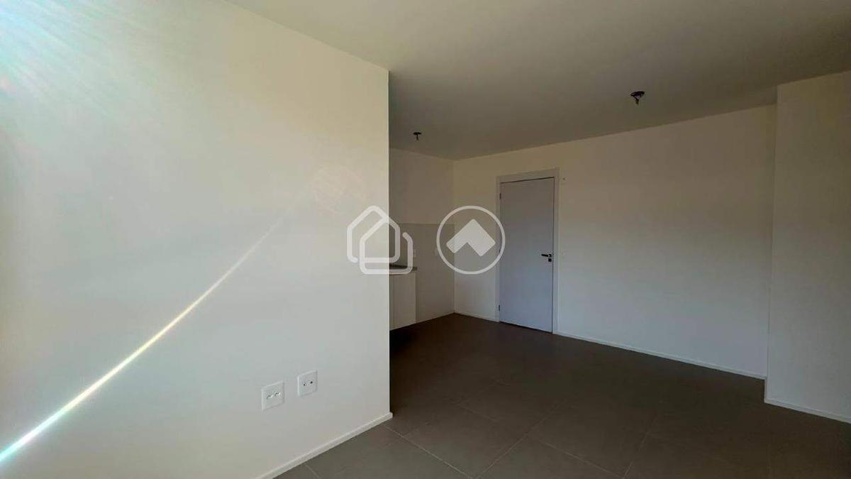Apartamento, Estoril, 2 Quartos, 1 Vaga, 1 Suíte