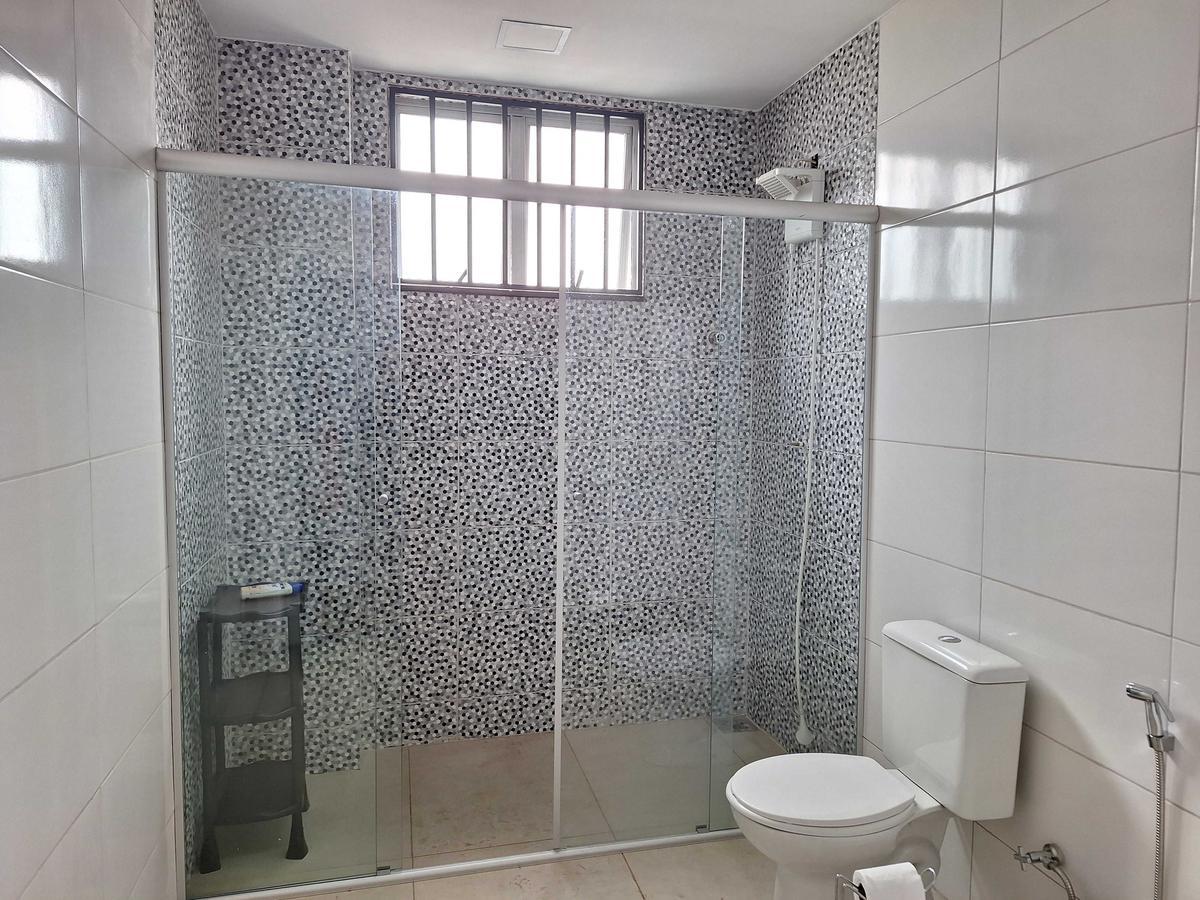 Prédio, Barro Preto, 6 Quartos, 0 Vaga