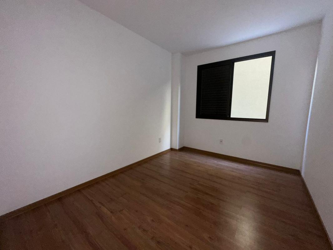 Apartamento, Esplanada, 4 Quartos, 2 Vagas, 1 Suíte
