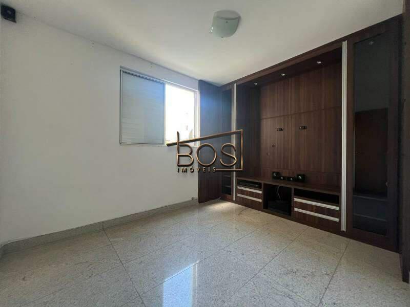 Apartamento, Sagrada Família, 3 Quartos, 2 Vagas, 1 Suíte