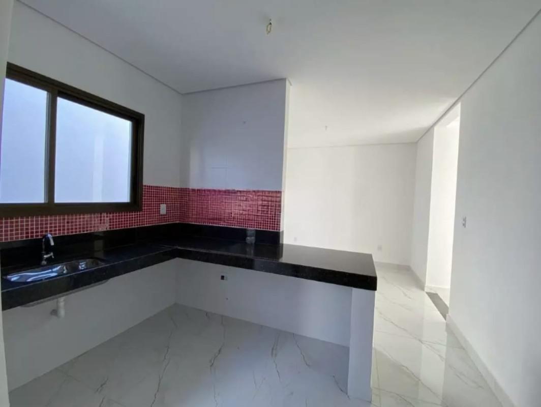 Casa, Trevo, 3 Quartos, 2 Vagas, 1 Suíte