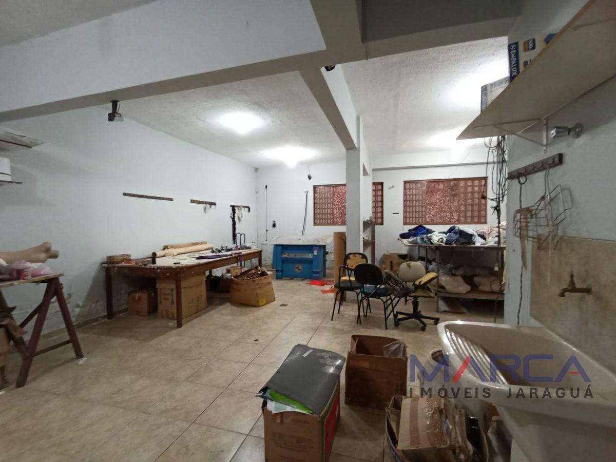 Casa, Fernão Dias, 0 Quarto, 0 Vaga