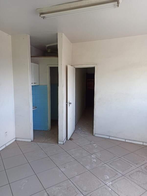 Sala, Glória