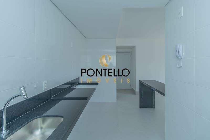 Apartamento, Sagrada Família, 3 Quartos, 2 Vagas, 1 Suíte