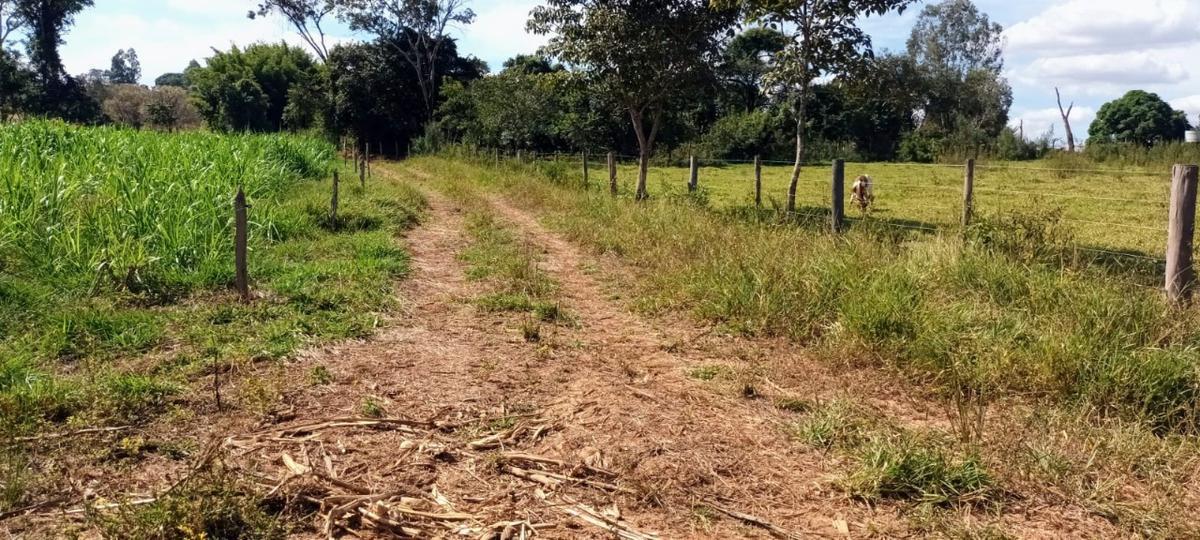Fazenda, Zona Rural, 2 Quartos, 0 Vaga