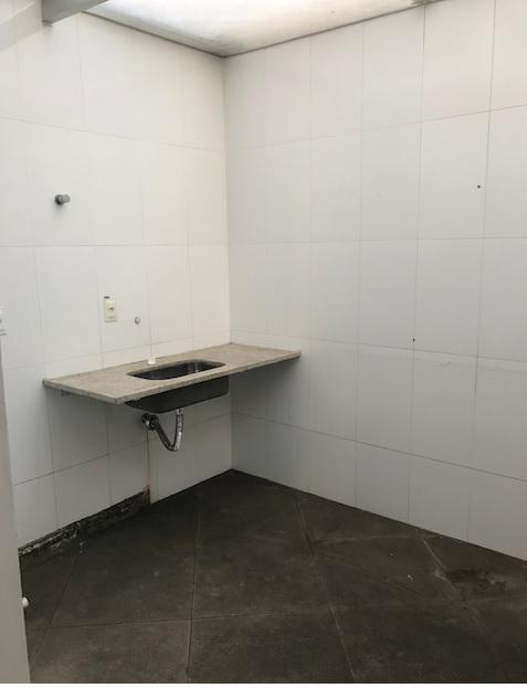 Casa Comercial, Funcionários, 0 Quarto, 0 Vaga
