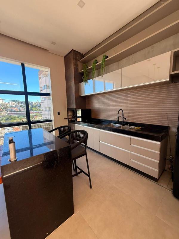 Casa, Campos Elíseos, 3 Quartos, 4 Vagas, 1 Suíte