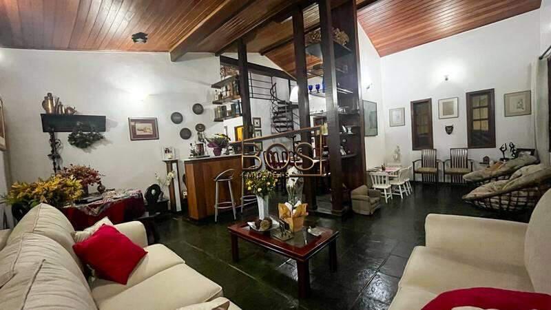 Casa, Santo Antônio, 8 Quartos, 3 Vagas, 2 Suítes