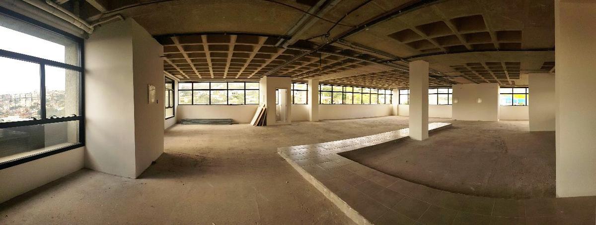 Prédio, Estoril, 0 Quarto, 15 Vagas