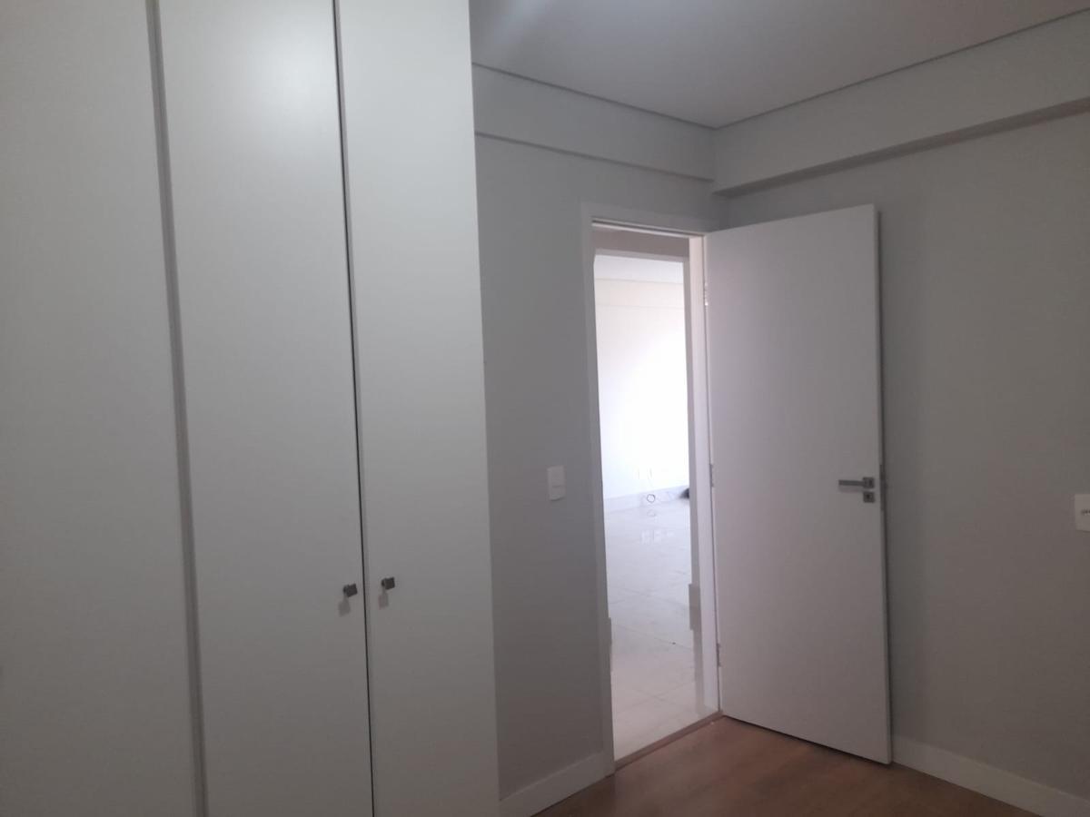 Apartamento, Sagrada Família, 3 Quartos, 2 Vagas, 1 Suíte