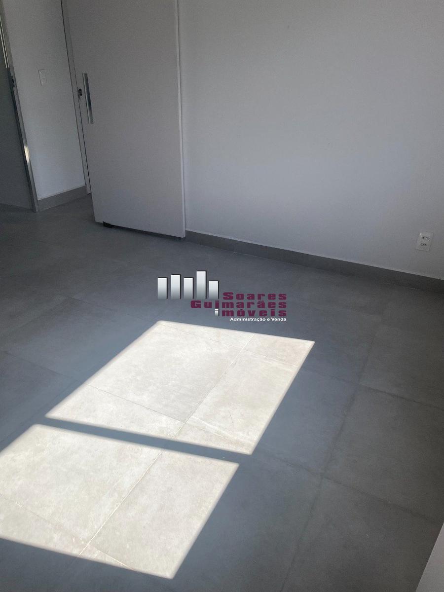 Apartamento, Sagrada Família, 2 Quartos, 1 Vaga, 1 Suíte