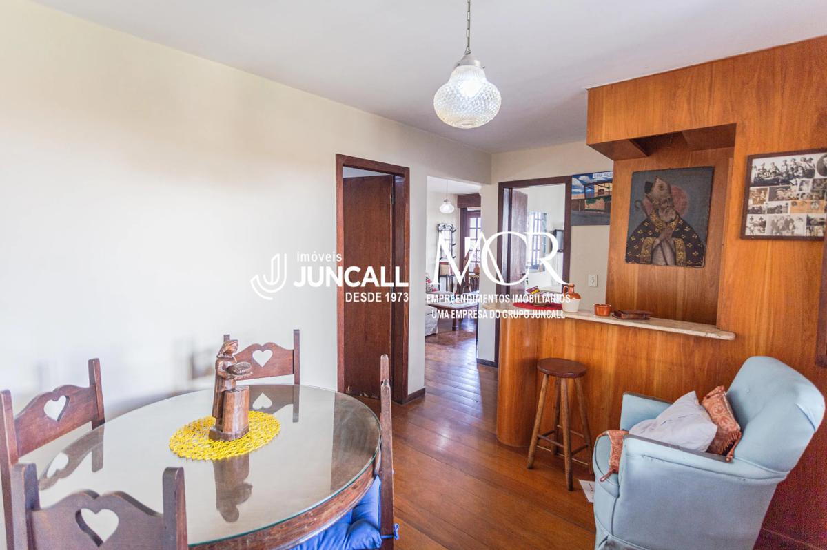 Casa, Concórdia, 8 Quartos, 4 Vagas, 2 Suítes