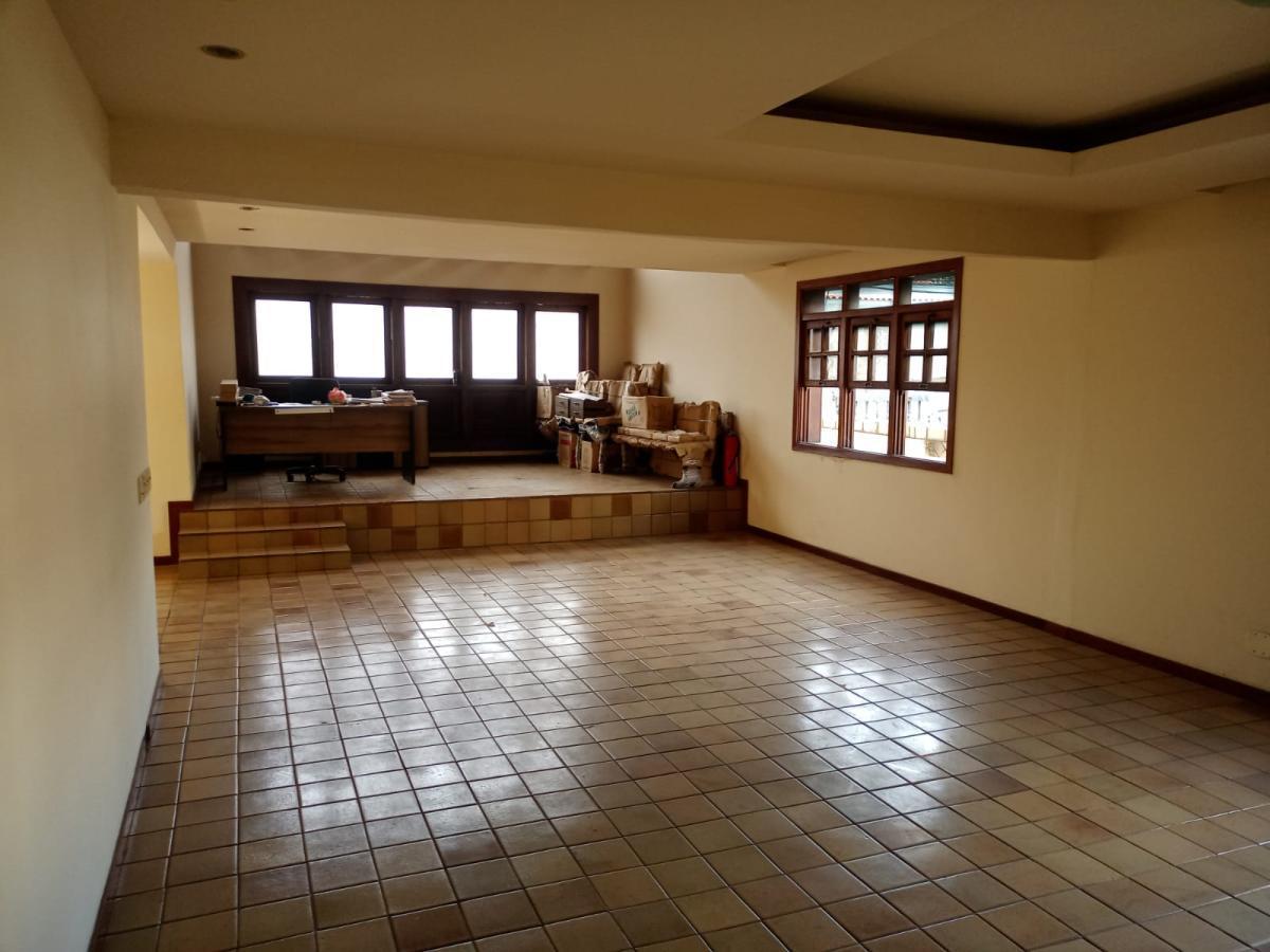 Casa Comercial, Santa Teresa, 8 Quartos, 6 Vagas, 1 Suíte