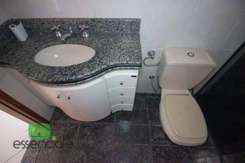 Casa, Europa, 3 Quartos, 6 Vagas, 1 Suíte