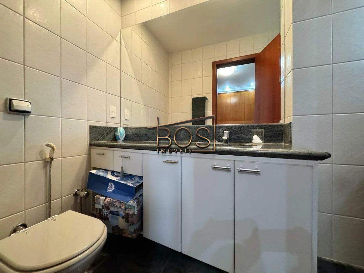 Apartamento, Funcionários, 4 Quartos, 4 Vagas, 2 Suítes