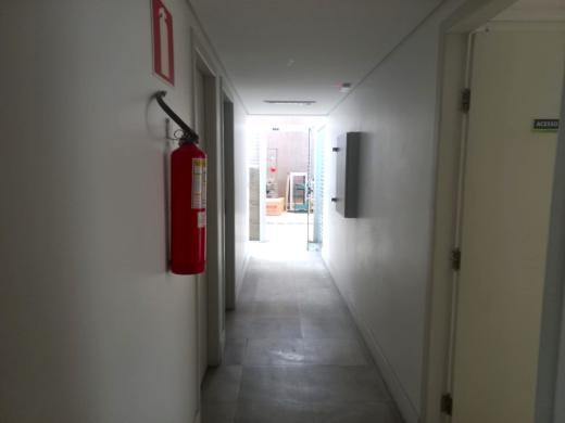 Loja, Santo Agostinho, 6 Vagas