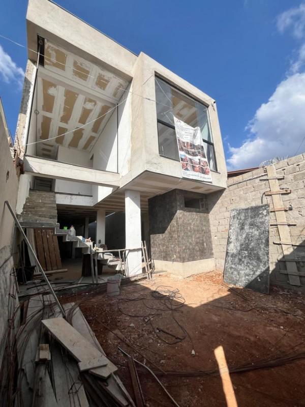 Casa, São Pedro, 3 Quartos, 2 Vagas, 1 Suíte