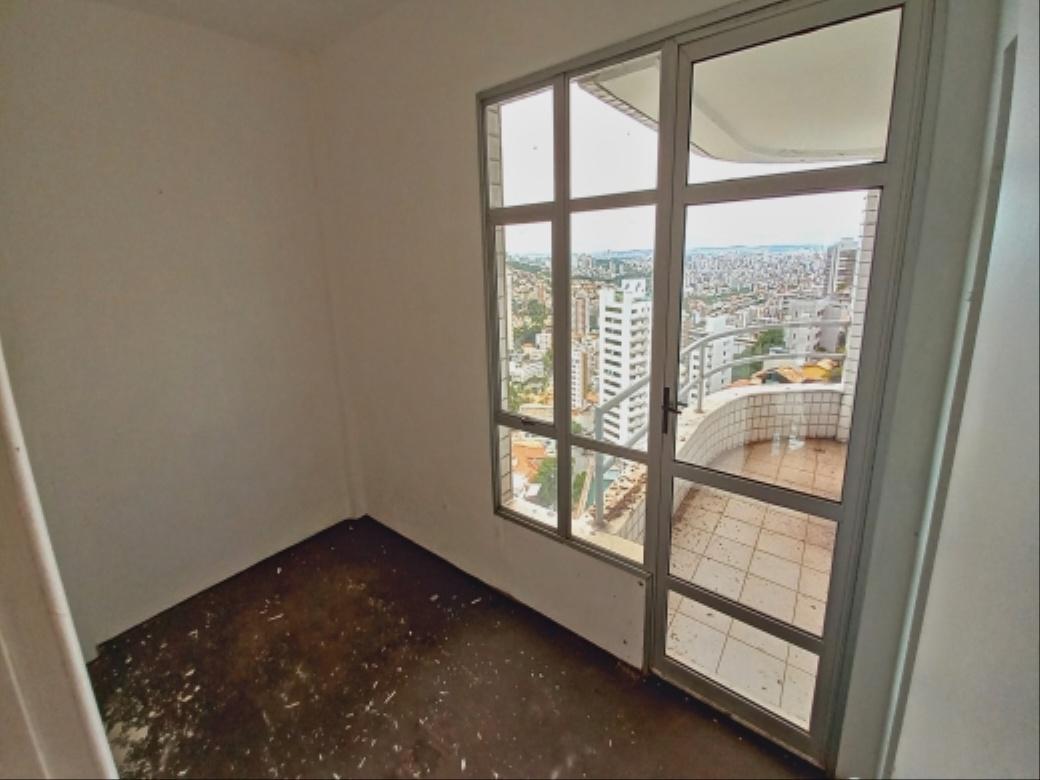 Sala, Santa Lúcia, 0 Quarto, 2 Vagas