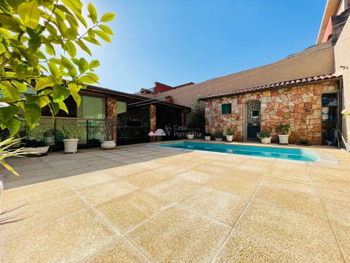 Casa, Santa Branca, 3 Quartos, 4 Vagas, 1 Suíte