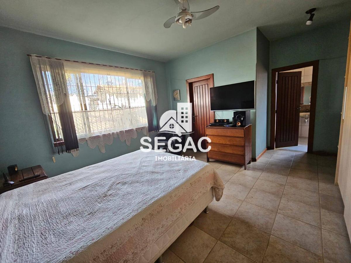 Casa, Nova Suíssa, 3 Quartos, 5 Vagas, 1 Suíte