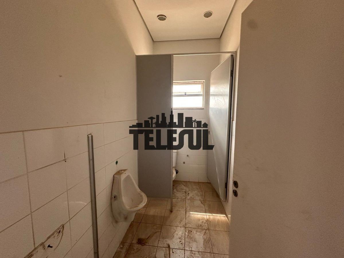 Galpão, Jardim Andere, 0 Quarto, 14 Vagas