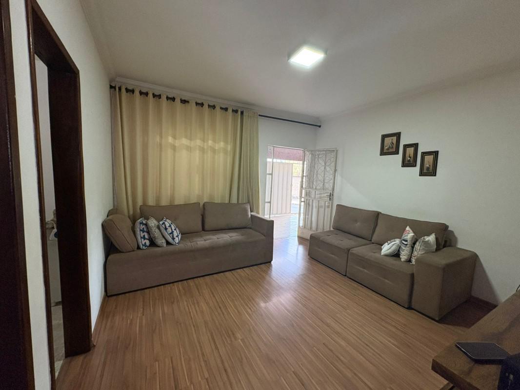 Casa, Vale do Jatobá, 3 Quartos, 3 Vagas, 1 Suíte