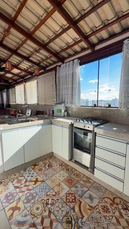 Cobertura, Paquetá, 2 Quartos, 2 Vagas, 1 Suíte